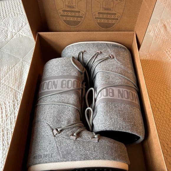 Women’s Icon Felt Moon Boots - Picture 1 of 6